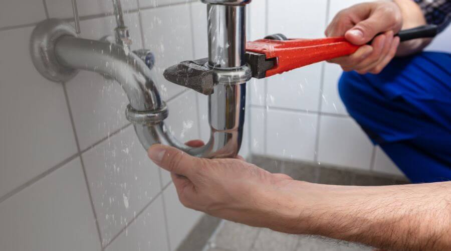 Local tankless water heater installation in Strasburg, IL